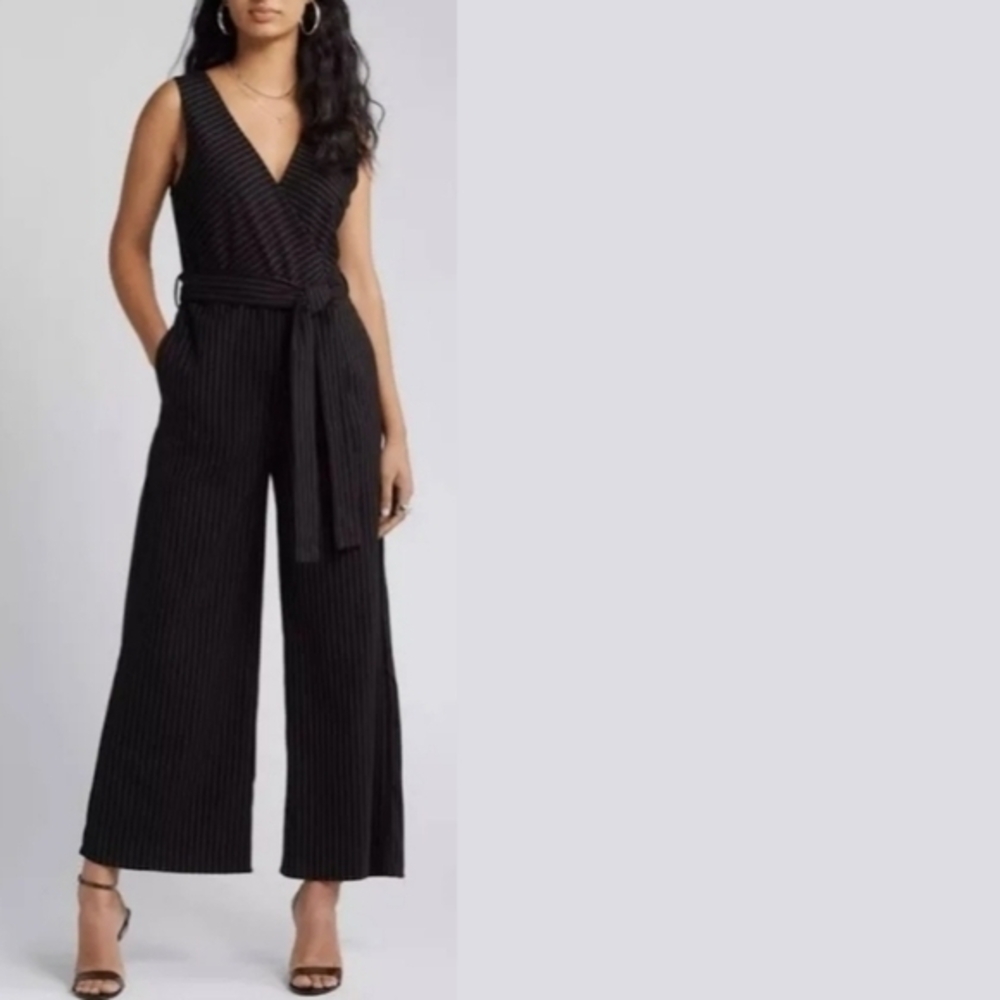 Chelsea28 NWT Black Pinstripe Sleeveless Surplice Wide Leg Jumpsuit Size Small